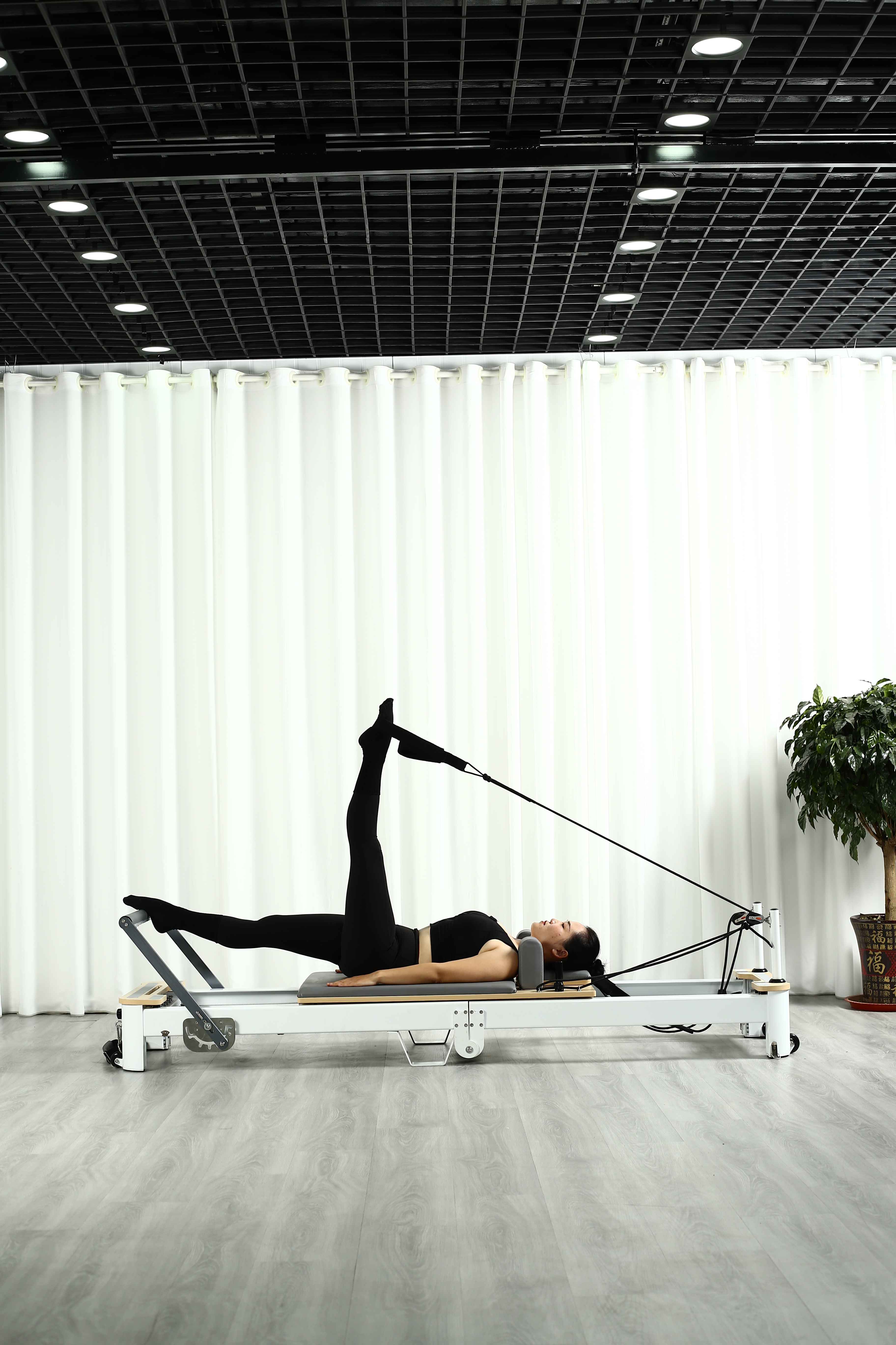 Складной алюминиевый пилатес-р – обзор и цена Pilates Reformer Spring
